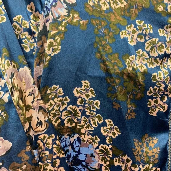 Lightweight bomber floral jacket, Wet Seal, size XL - Picture 2 of 9